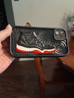 Black Red White Sneaker Phone Case - Brand Unspecified Fits A I phone 11